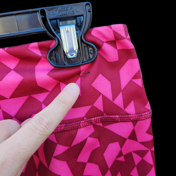 Reebok Geometic Print Pink Burgundy Women's Leggings Size Small Ankle Length - Picture 8 of 12